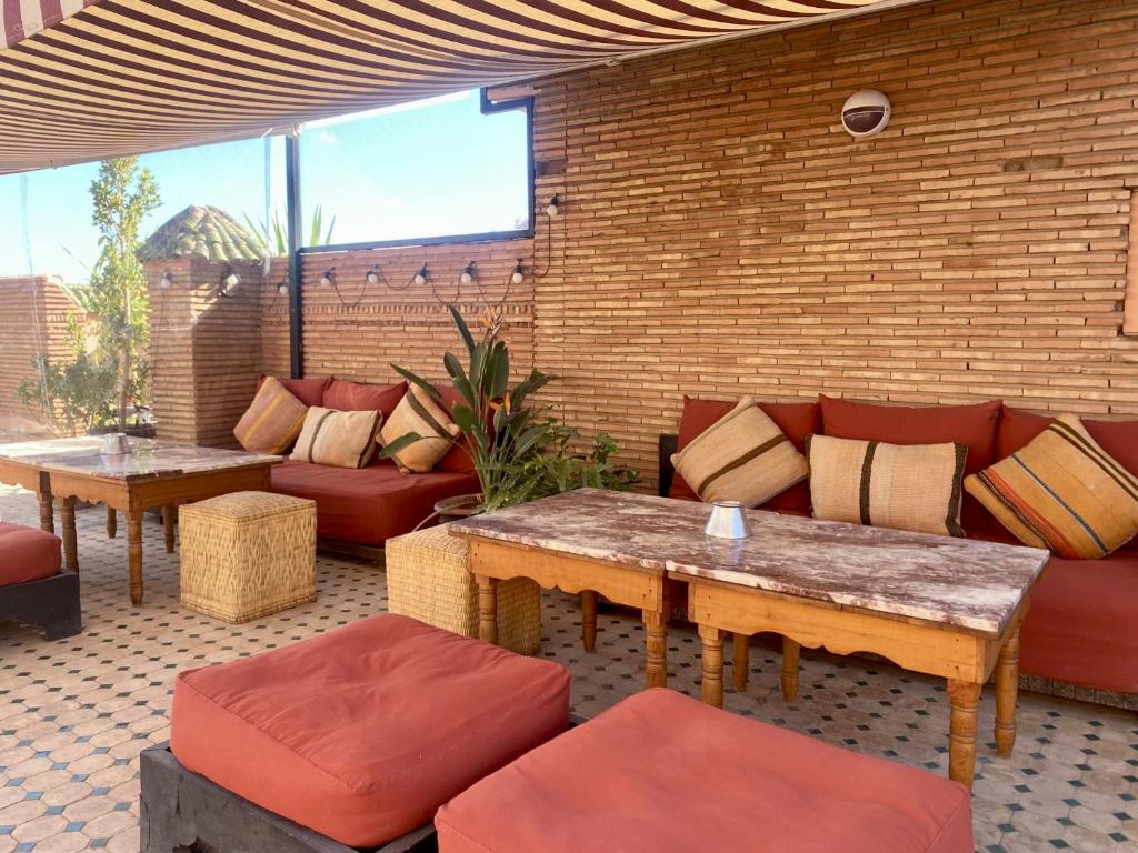 Posezení v ubytování Riad Ksar Saad & Spa