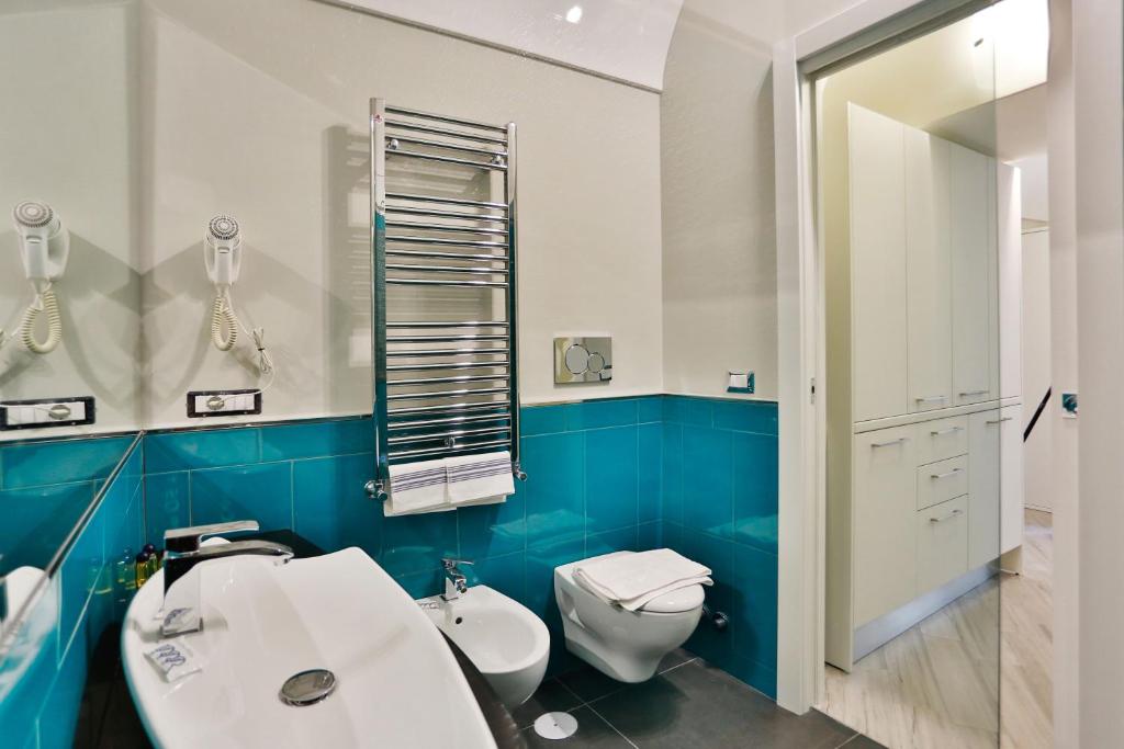 Koupelna v ubytování Amalfi Apartments Design centro storico