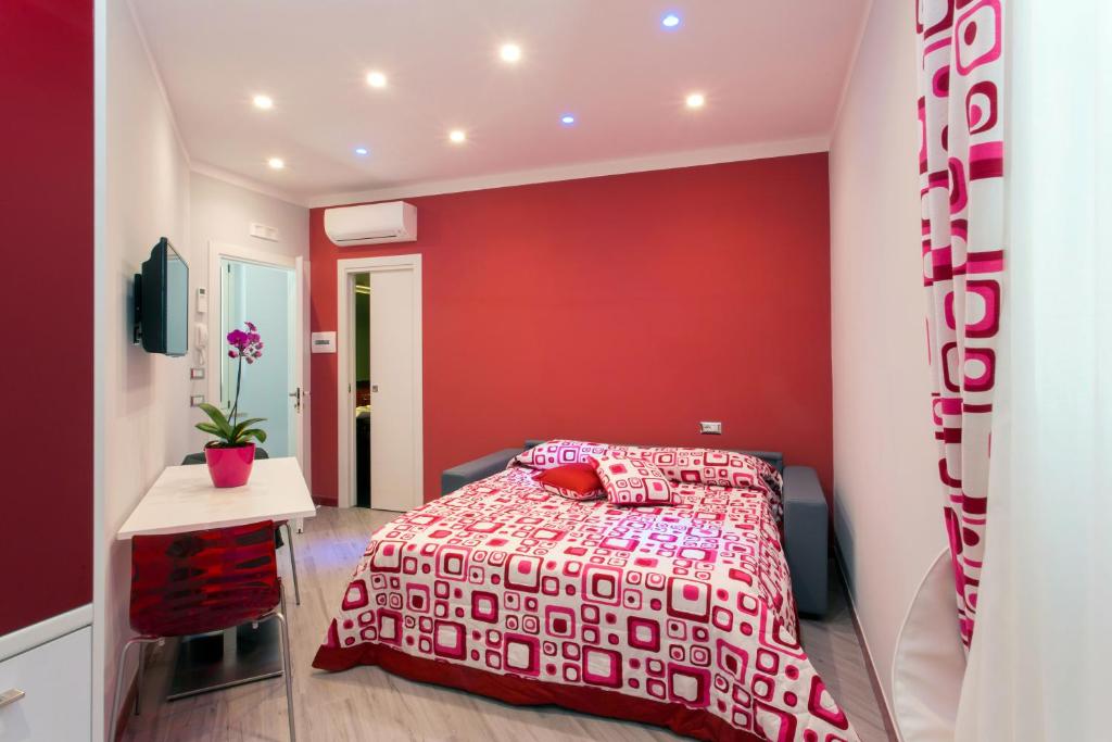 Postel nebo postele na pokoji v ubytování Amalfi Apartments Design centro storico