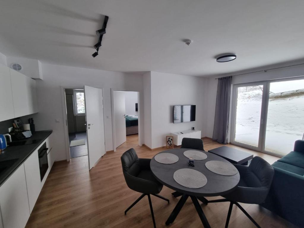 Kuchyň nebo kuchyňský kout v ubytování Rezydencja Borowice