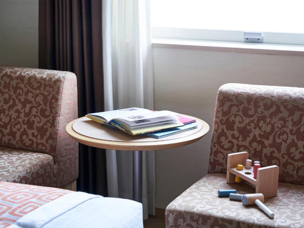 Posezení v ubytování Daiwa Roynet Hotel Hiroshima