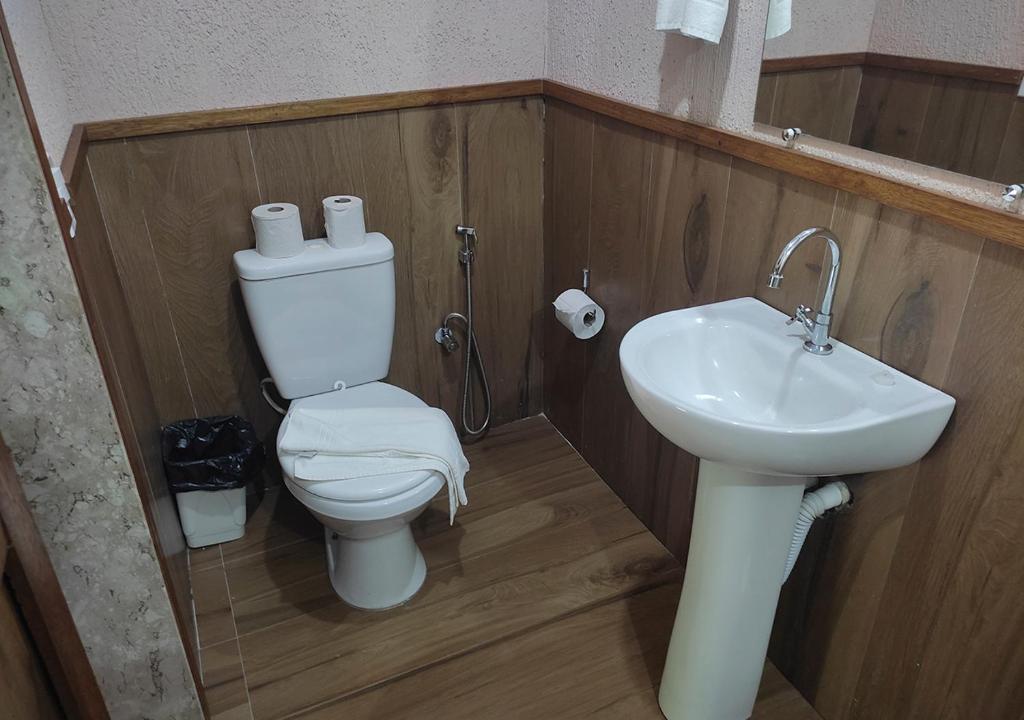 Koupelna v ubytování Acquamarine Park Hotel