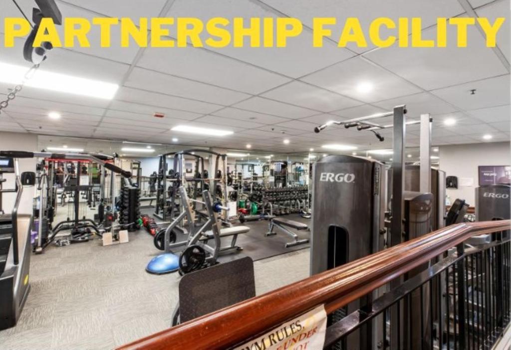 Fitness centrum a/nebo fitness zařízení v ubytování Hotel 115