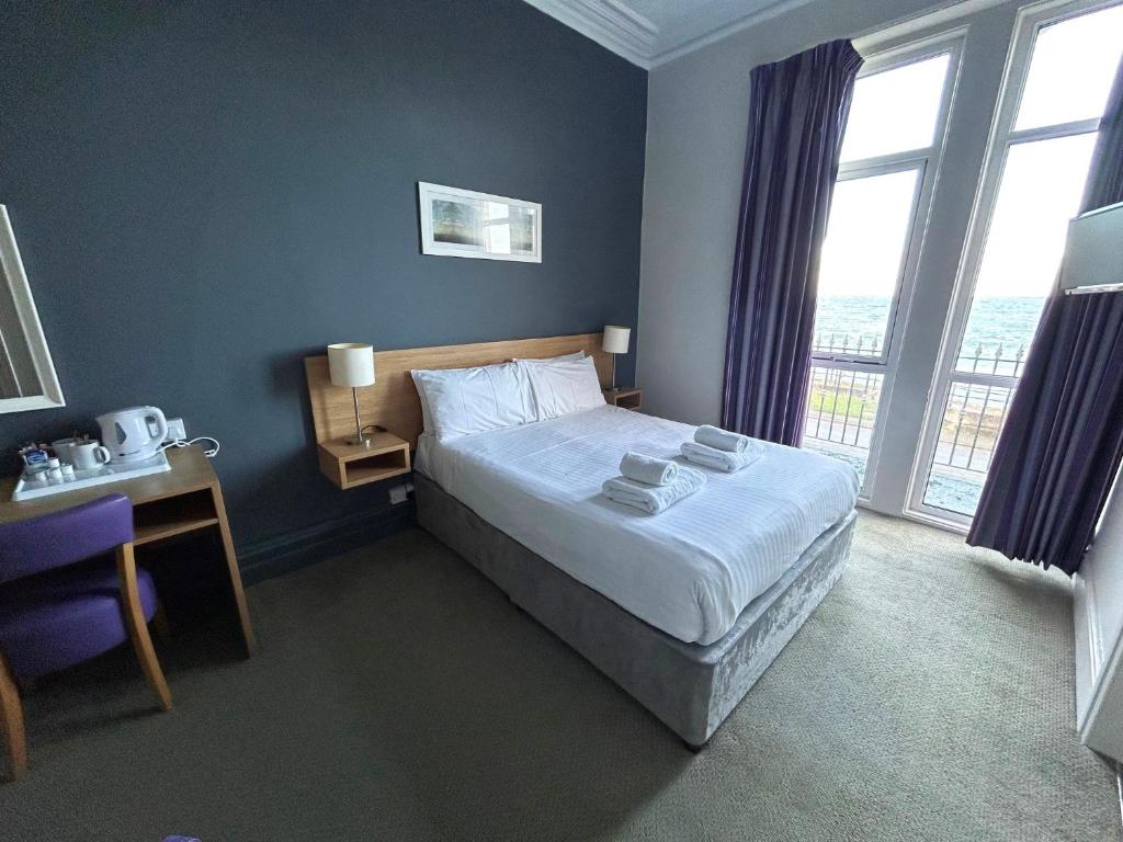 
Double Room with Sea View
