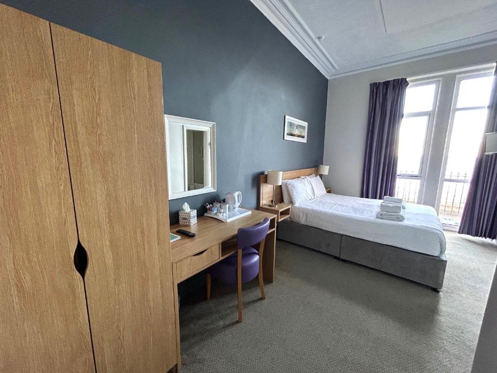 The County Hotel - Tweepersoonskamer Met Uitzicht Op Zee