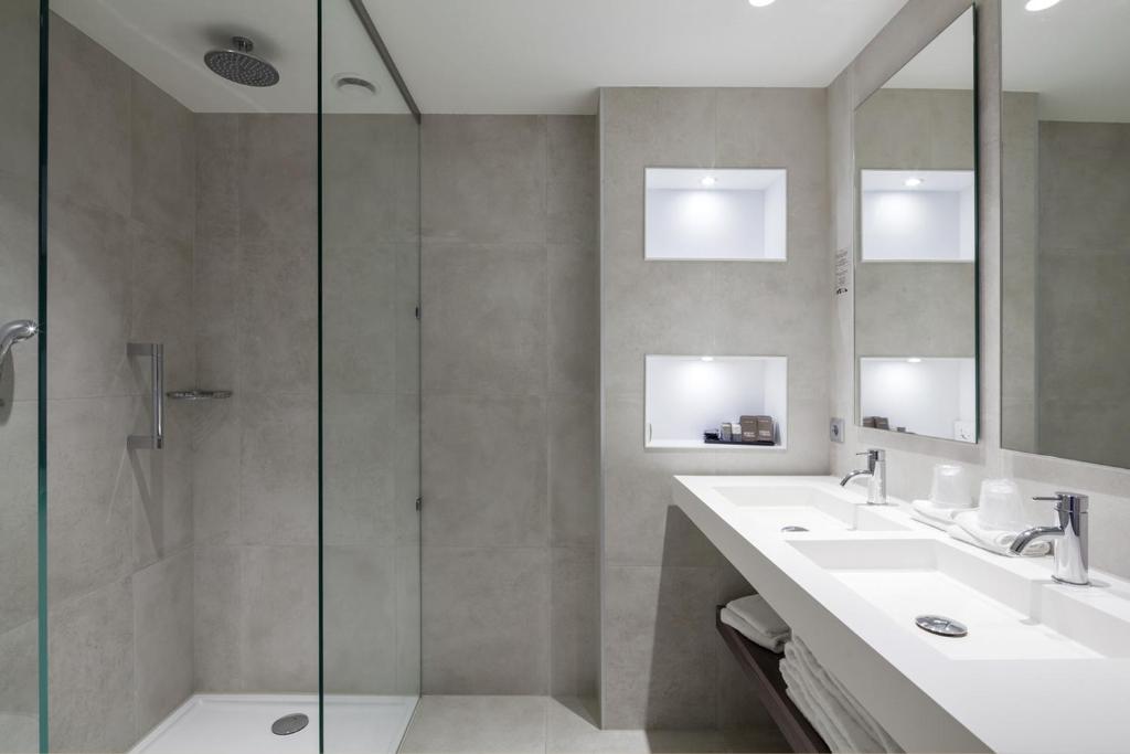 Koupelna v ubytování Van der Valk Hotel Hengelo