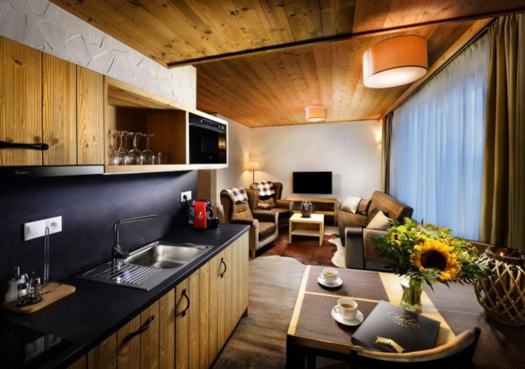 Kuchyň nebo kuchyňský kout v ubytování Chalets Jasná Collection - Apartments