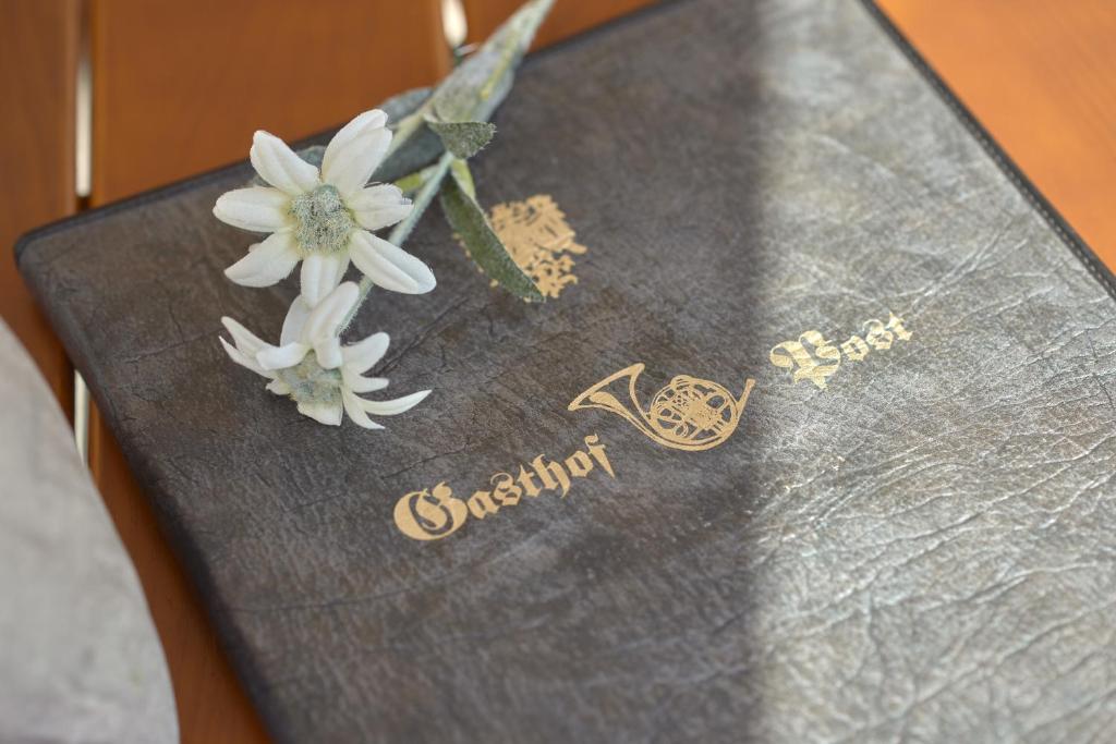 Certifikát, hodnocení, plakát nebo jiný dokument vystavený v ubytování Posthotel Strengen am Arlberg