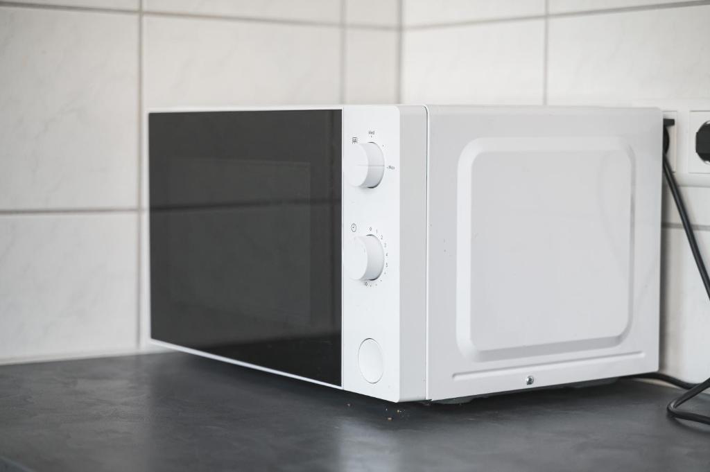 TILLREDA microwave oven, black - IKEA