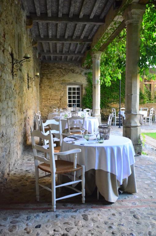 Restaurace v ubytování Château de Camon