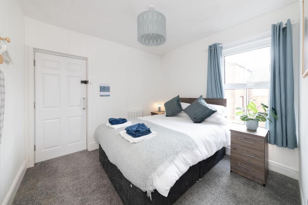 Gloucester Serviced Apartments - One-Bedroom Apartment With Garden View