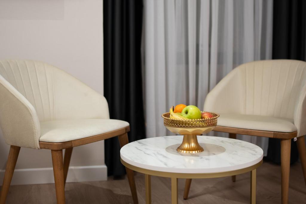 Golden River Hotel By Continent - 17