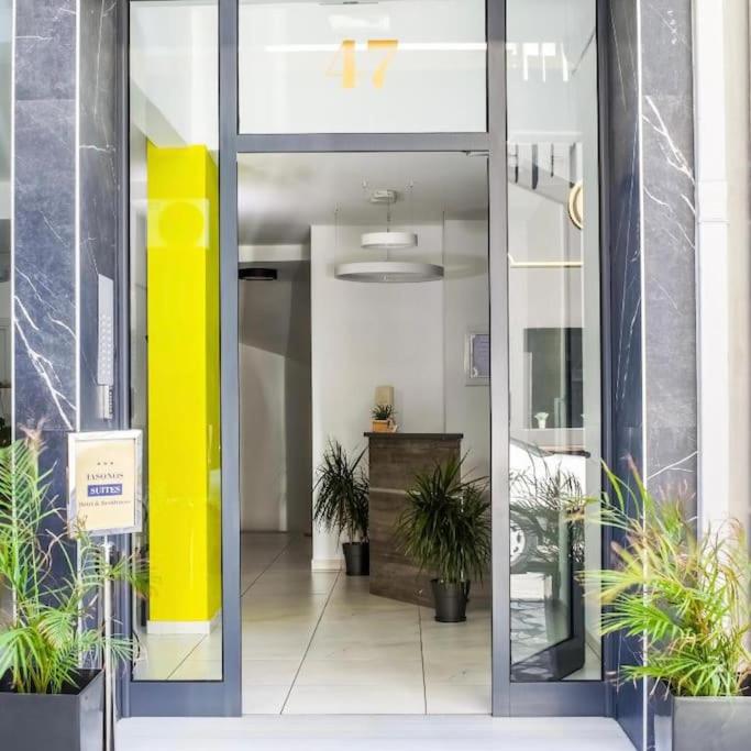 Athens Center luxury Suites 1 - Resim 16