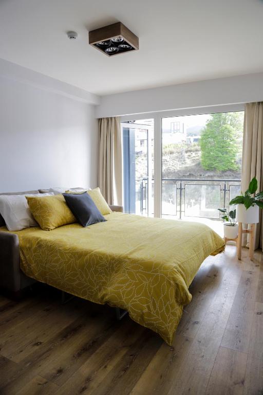 Gente del Sur - Cinco Hermanos - Apartment With Mountain View
