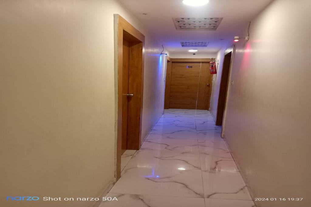 Fotografie z fotogalerie ubytování Hotel New Lake View v destinaci Ahmadábád