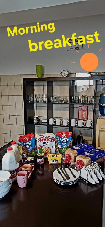 Jídlo v hostelu nebo okolí