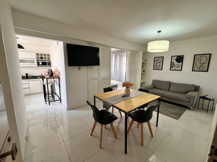 Nhà bếp/bếp nhỏ tại Modern Apartment in Mendoza Capital