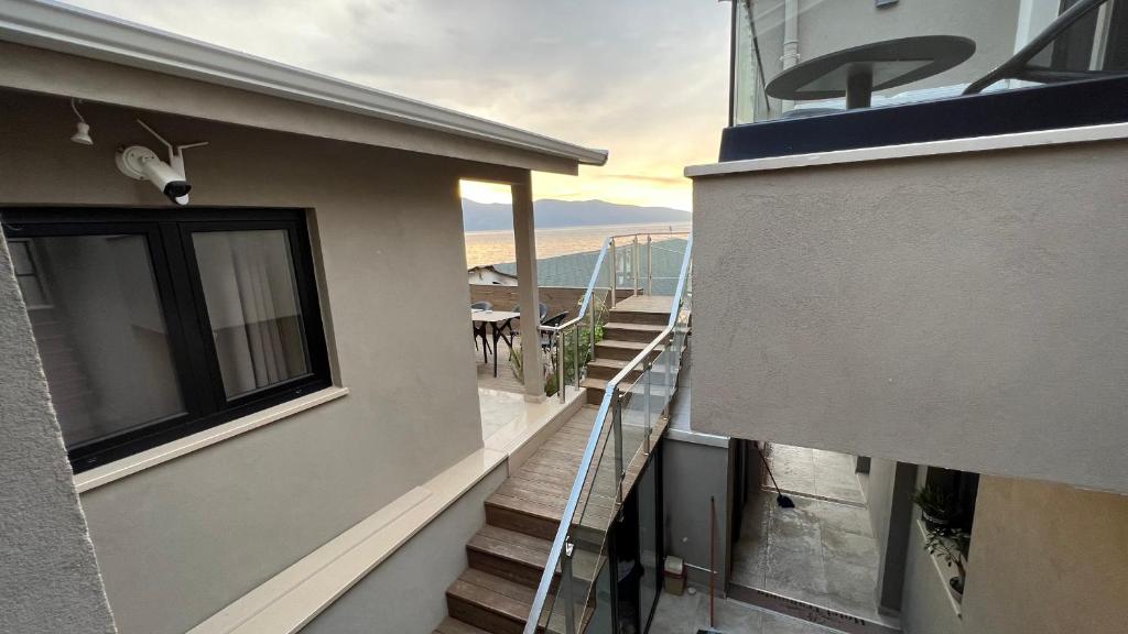 Balkón nebo terasa v ubytování Villa Tramonto Vlore