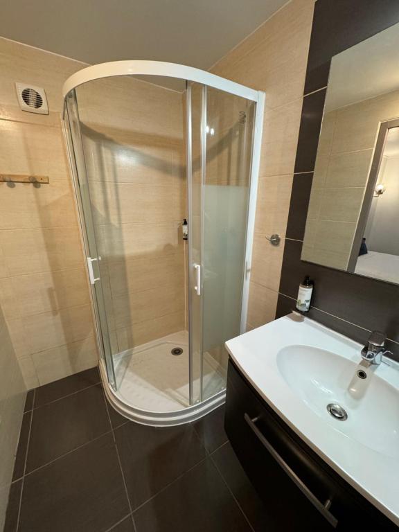 Koupelna v ubytování Hôtel Le Médiéval
