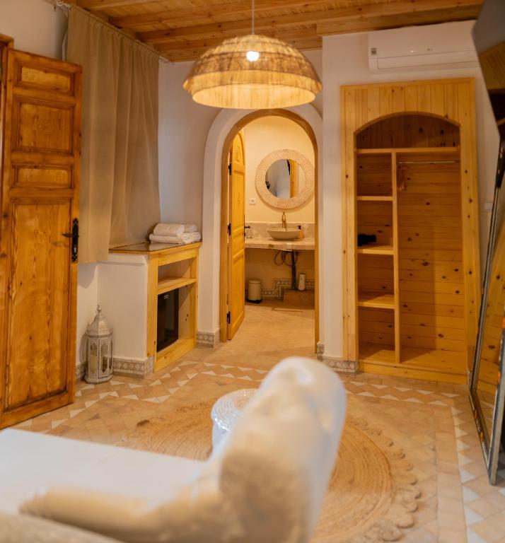 Riad Nila - Akchour
