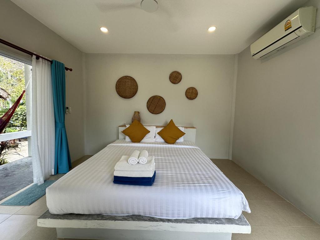 Sand Terrace Beach Bungalows - 17