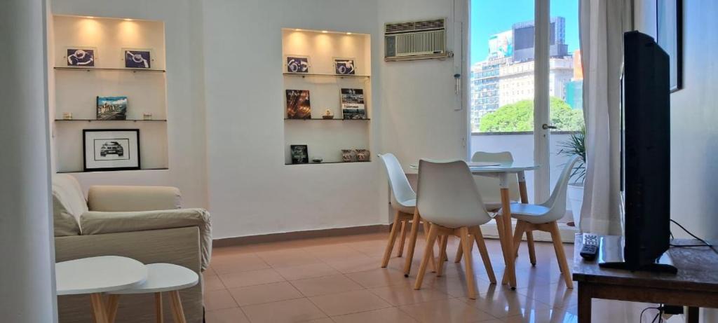 TV a/nebo společenská místnost v ubytování Beautiful apartment in the heart of Buenos Aires