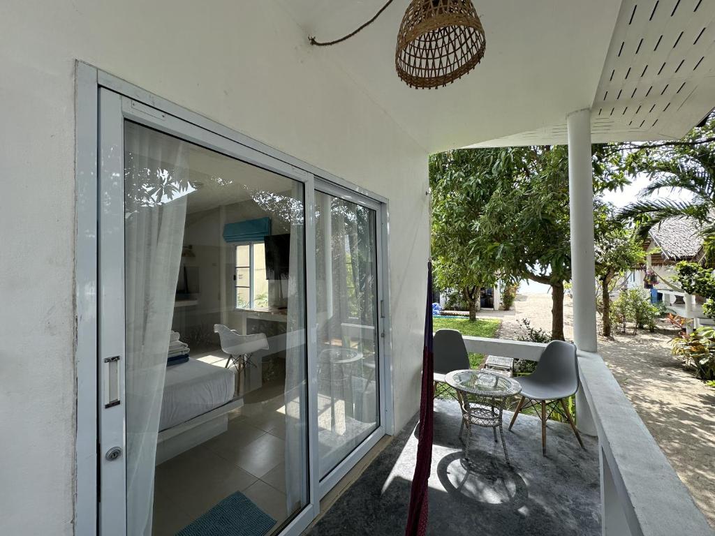 Sand Terrace Beach Bungalows - 19