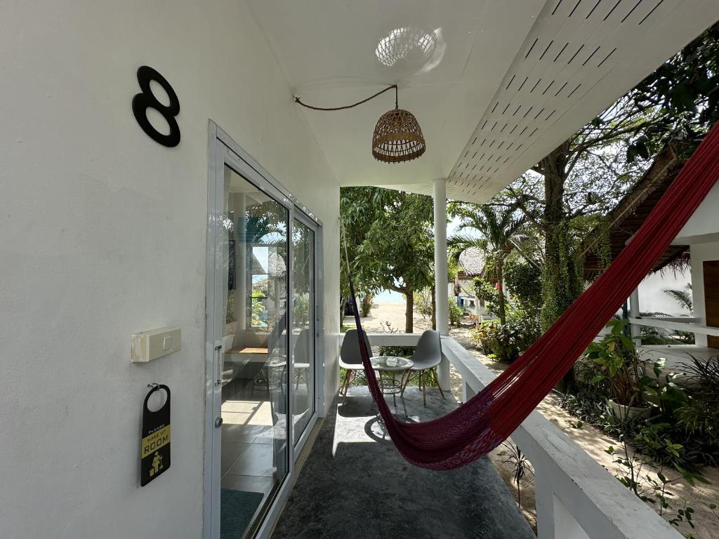 Sand Terrace Beach Bungalows - 18
