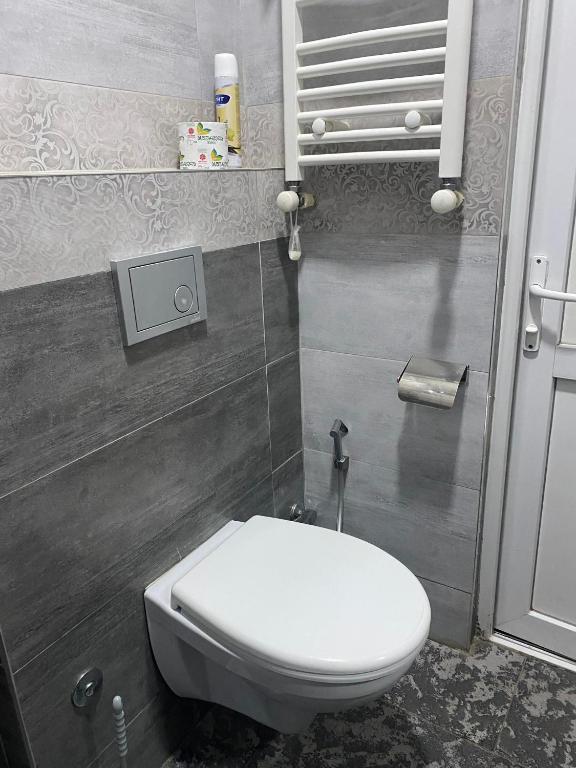 Koupelna v ubytování Apartments Lezzet