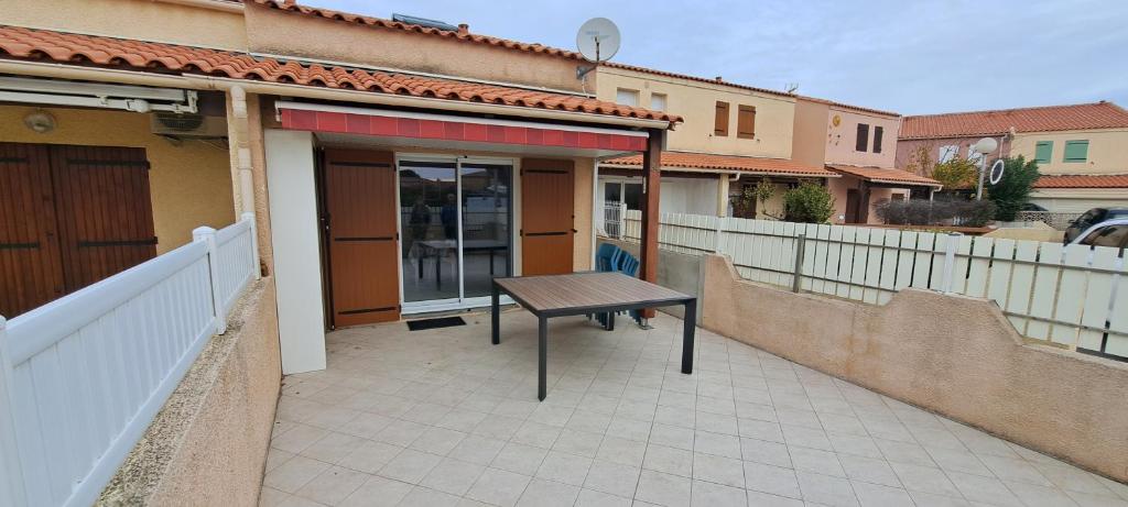 Photo de la galerie de l'établissement mas de la clape 34, à Narbonne-Plage