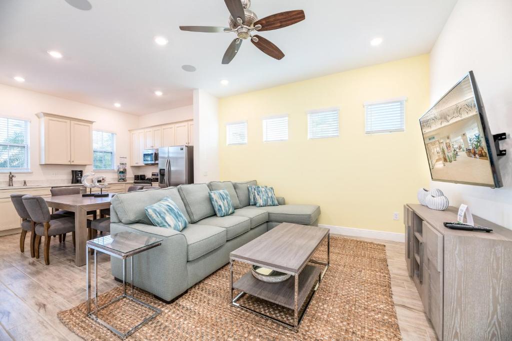 Margaritaville Cottages Orlando by Rentyl - Three Bedroom Premium Cottage