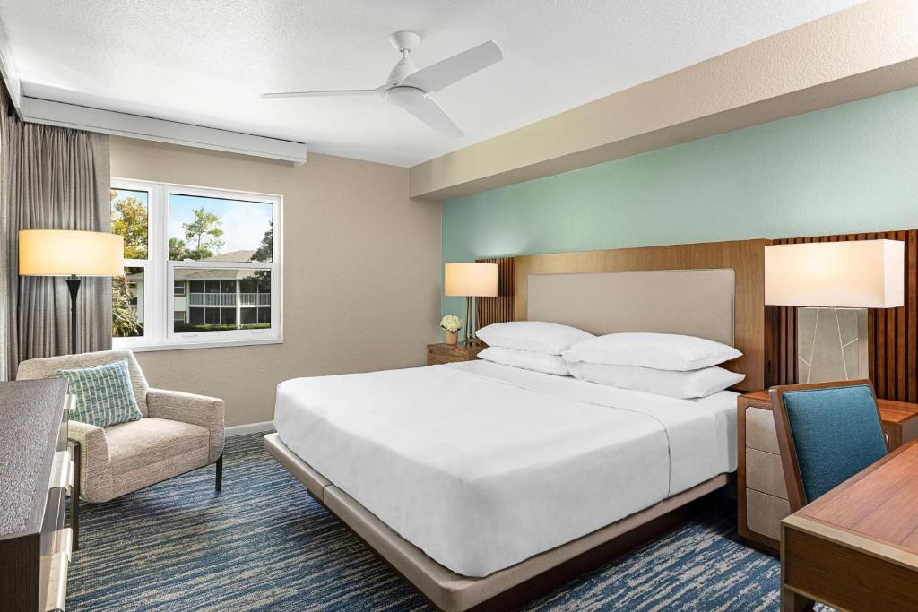 Postel nebo postele na pokoji v ubytování Sheraton Vistana Resort Villas, Lake Buena Vista Orlando