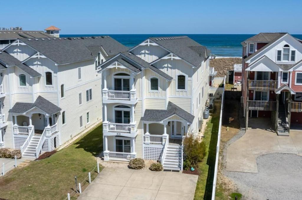 Imperial Palace 12 Bedroom Oceanfront Home, Kill Devil Hills (updated