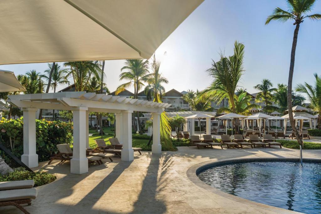 Bazén v ubytování Dreams La Romana All-Inclusive Resort & Spa nebo v jeho okolí
