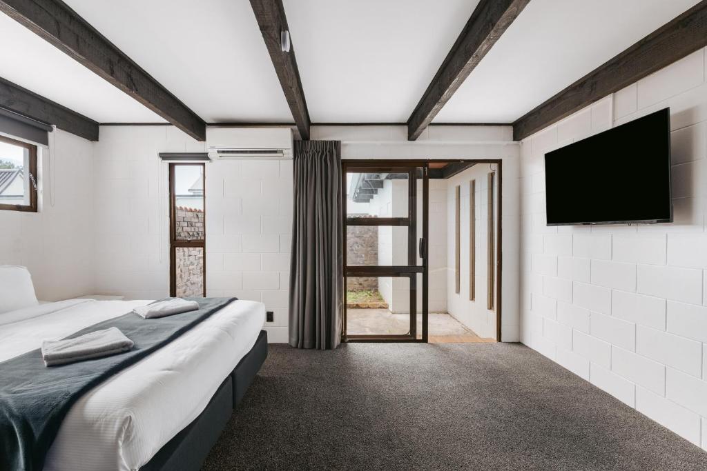 TV a/nebo společenská místnost v ubytování Rolleston Motel Thames - Wenzel Motels