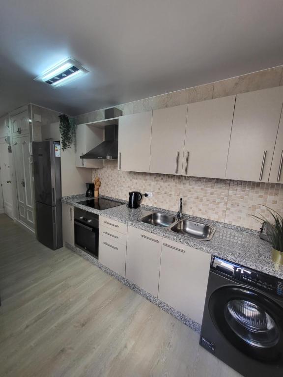 Kuchyňa alebo kuchynka v ubytovaní Appartement centre ville Malaga