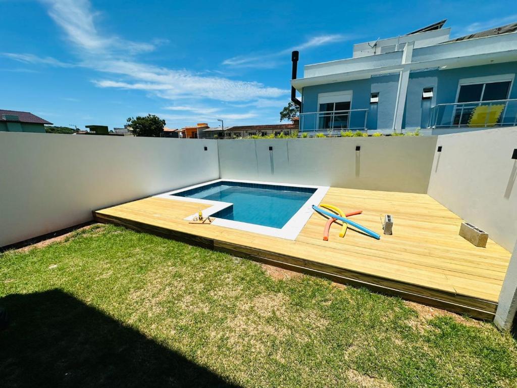 Bazén v ubytování Vila Beach House nebo v jeho okolí