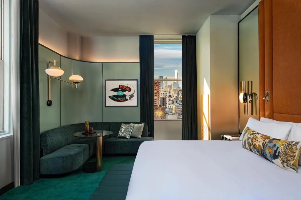 Premier Deluxe King Room with Park View