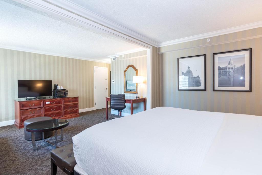 Sandman Signature Edmonton Downtown Hotel - Resim 36