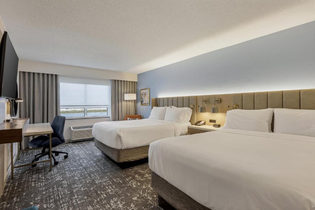Crowne Plaza Ft Myers Gulf Coast, an IHG Hotel - 