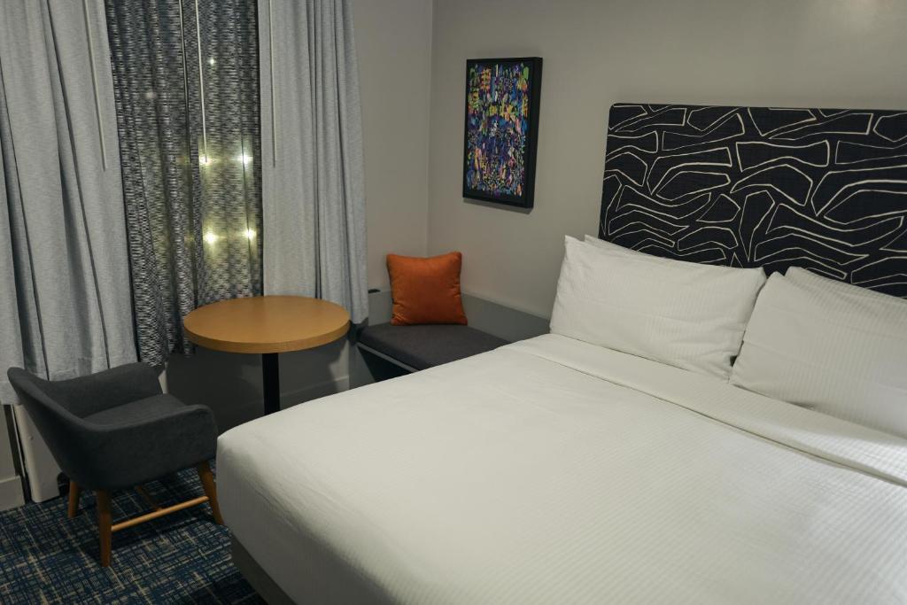 Hotel Garrett photo