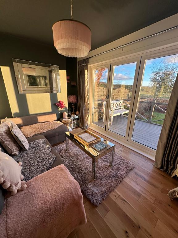 Airthrey Cottage - Housity