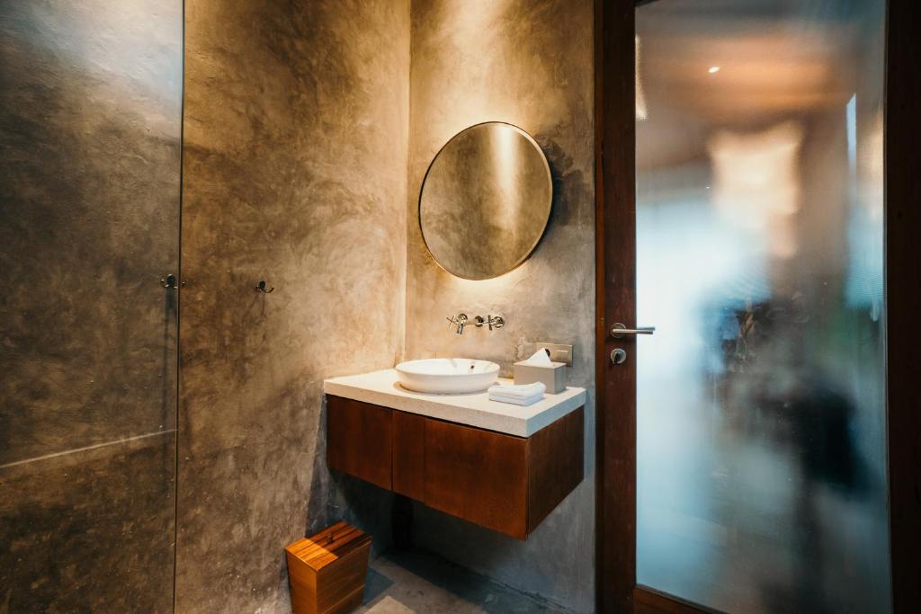 ZIN Canggu Resort & Villas - 8