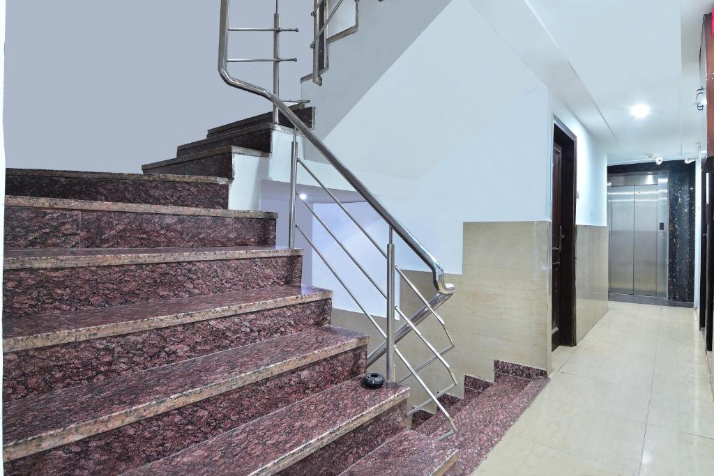 Foto de la galeria de Hotel Glow Inn Paharganj-3 Mins Walk From New Delhi Railway Station a Nova Delhi