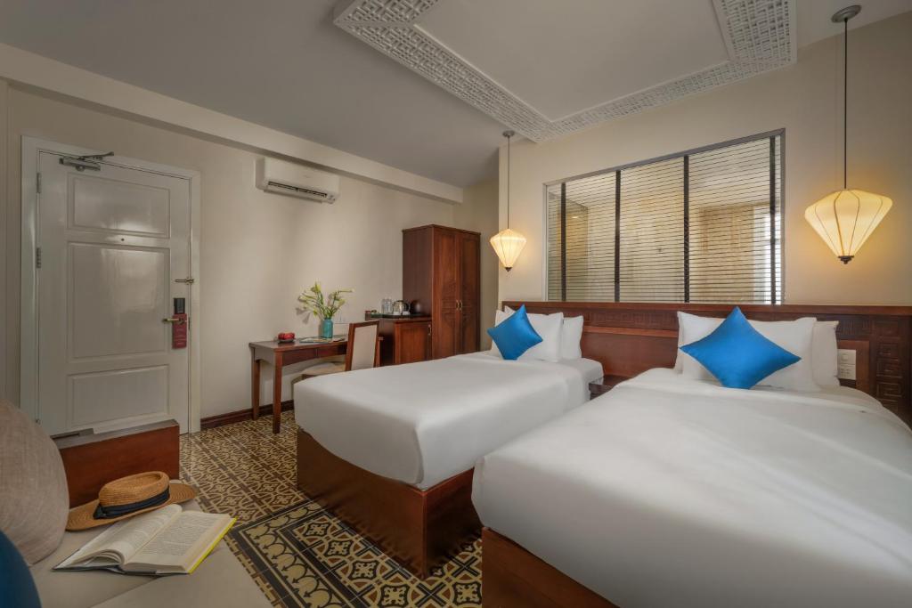 Royal Riverside Hoi An Hotel & Spa - 4