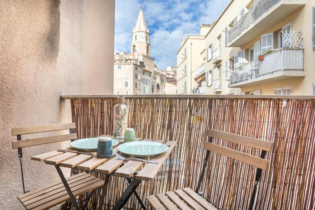 Balkón alebo terasa v ubytovaní Chez Delphine - Studio tout confort avec terasse sur le Vieux Port centre ville - proche du Panier
