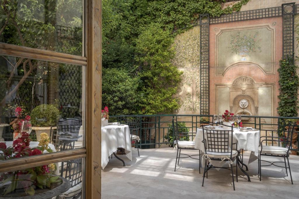 حديقة خارج Relais & Châteaux Hotel Orfila
