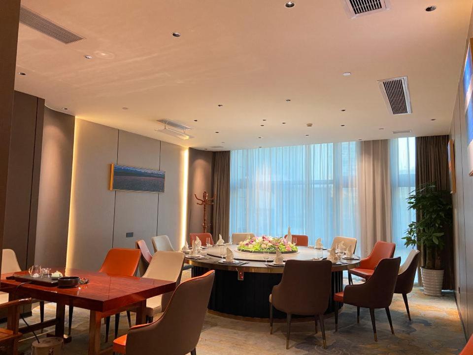 Posezení v ubytování Vanburgh Hotel - Free shuttle bus transfer during Canton Fair