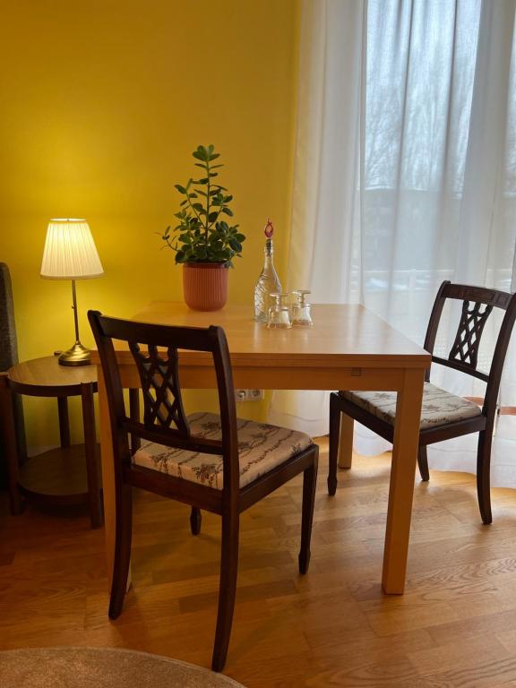 Fotografie z fotogalerie ubytování Privatunterkunft kleiner Balkon in München West v Mnichově