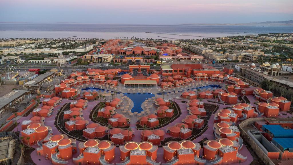 Letecký snímek ubytování Pickalbatros Laguna Club Resort Sharm El Sheikh